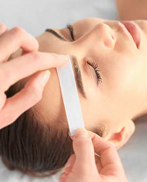 Brow Waxing Specialist in Midland TX